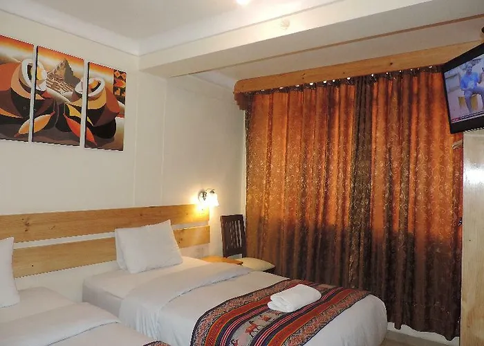 Vista Hotel 3*